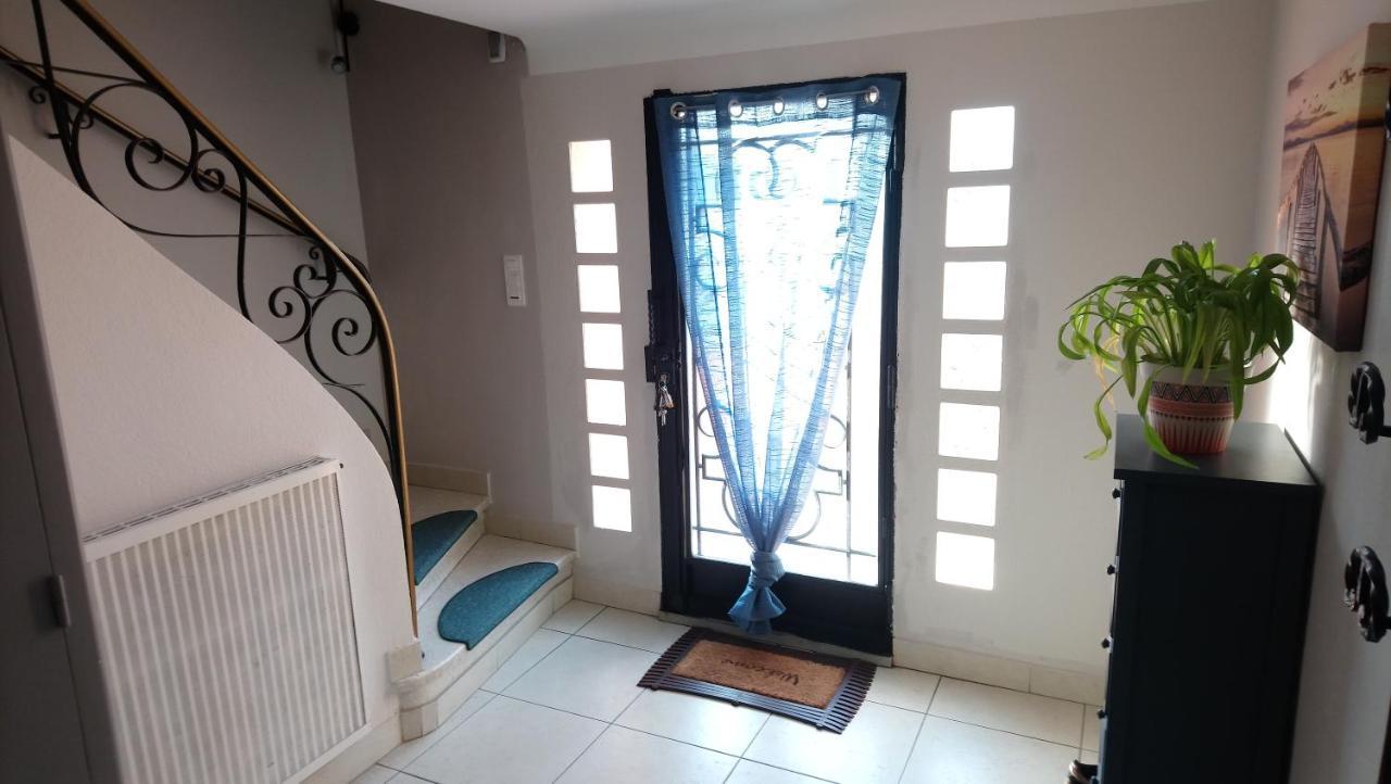 Chambre Privée Climatisée Chez Particulier, Wifi Proche Du Grand St Charles Perpiñán