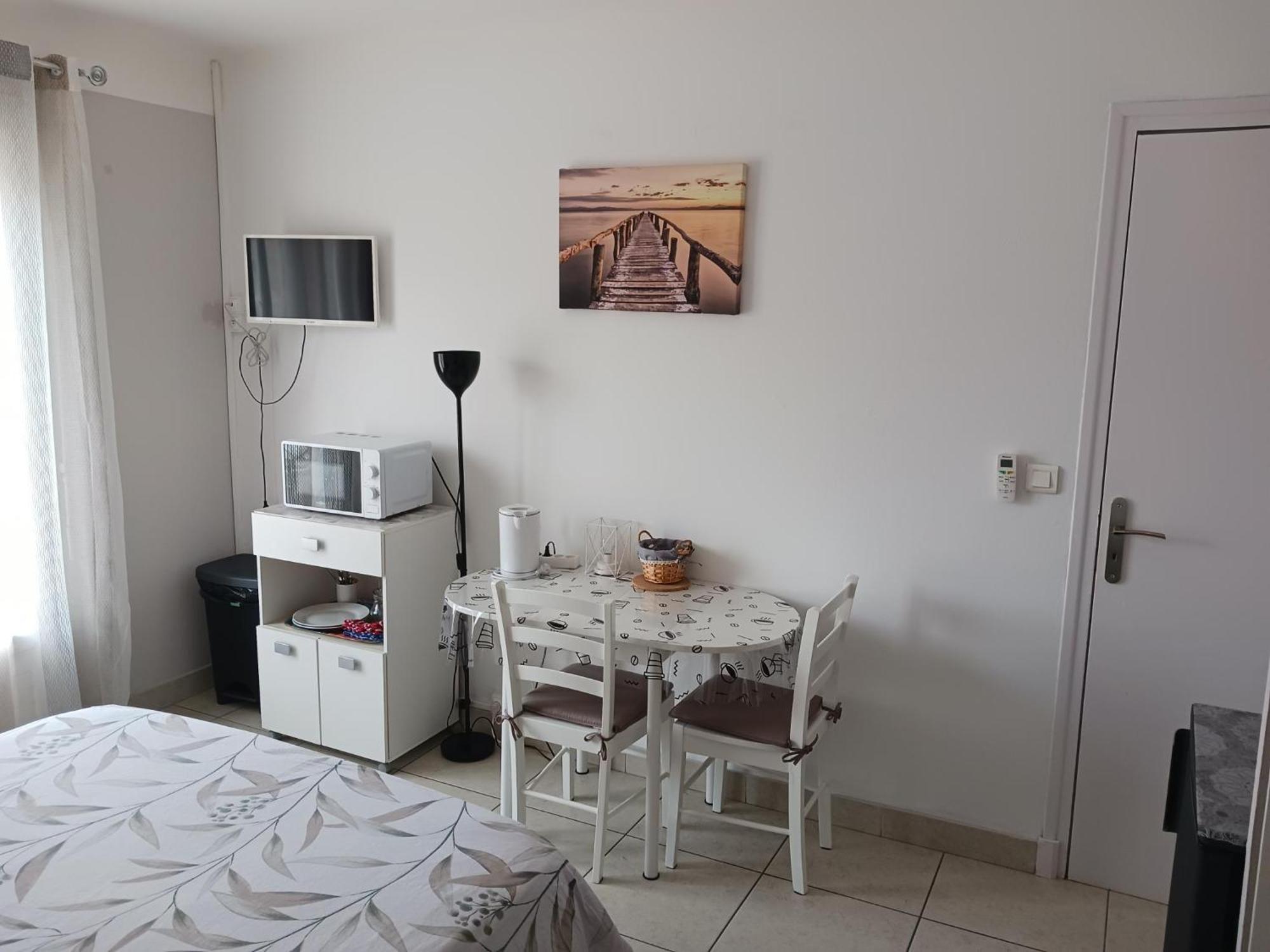 Chambre Privee Climatisee Chez Particulier, Wifi Privatunterkunft Perpignan